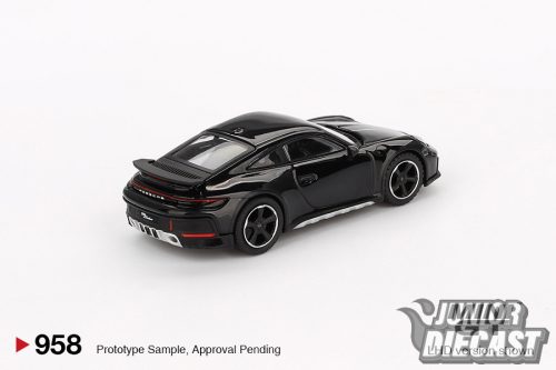 Mini GT PORSCHE 911 (992) DAKAR BLACK 2023