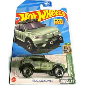 Hot Wheels Volvo XC40 Recharge