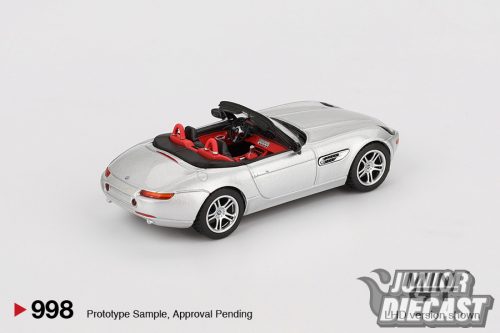 Mini GT BMW Z8 TITANIUM SILVER 2003 (Dobozos kivitel)