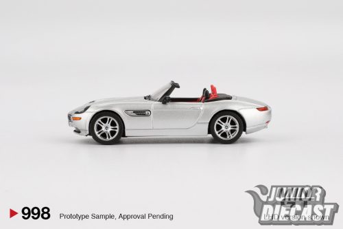 Mini GT BMW Z8 TITANIUM SILVER 2003 (Dobozos kivitel)