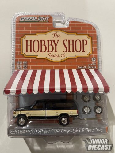 Greenlight 1991 Ford F-150 XLT Lariat with Camper Shell & Spare Tires