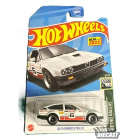 Hot Wheels Alfa Romeo GTV6 3.0 (fehér)