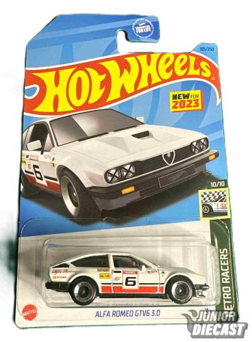 Hot Wheels Alfa Romeo GTV6 3.0 (fehér)