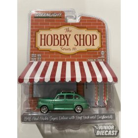   Greenlight 1946 Ford Fordor Super Deluxe with Roof Rack and Surfboards