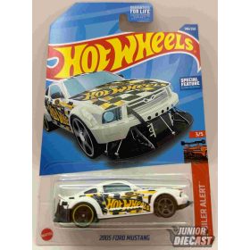 Hot Wheels 2005 Ford Mustang