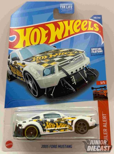 Hot Wheels 2005 Ford Mustang