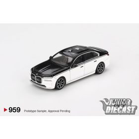   Mini GT 1:64 BMW I7 XDRIVE60 ALPINE WHITE / BLACK SAPPHIRE 2024
