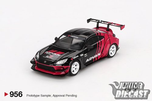 MINI GT TOYOTA GR86 HKS TYPE R ADVAN TOKYO AUTO SALON 2022 #956 (dobozos)