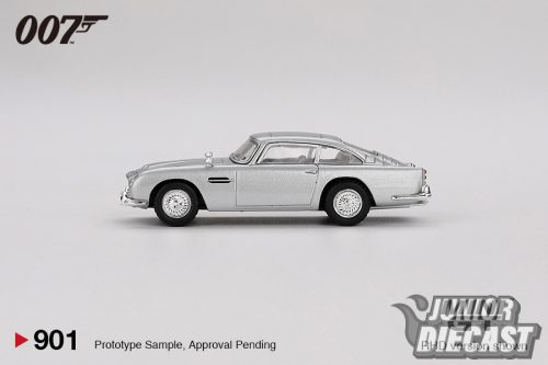 MINI GT  ASTON MARTIN DB5 THUNDERBALL JAPANESE BLISTER PACKAGING 1965 #901-007J