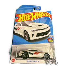 Hot Wheels '18 Copo Camaro SS.