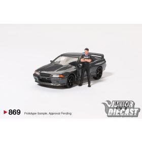   MINI GT NISSAN SKYLINE GT-R (R32) NISMO NISMO GUNMETAL WITH TSUGIO MATSUDA FIGURE 1992 #869