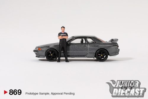 MINI GT NISSAN SKYLINE GT-R (R32) NISMO NISMO GUNMETAL WITH TSUGIO MATSUDA FIGURE 1992 #869