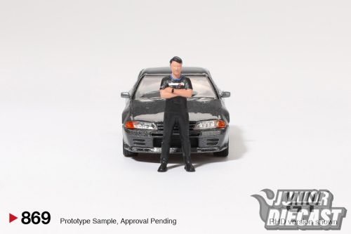 MINI GT NISSAN SKYLINE GT-R (R32) NISMO NISMO GUNMETAL WITH TSUGIO MATSUDA FIGURE 1992 #869