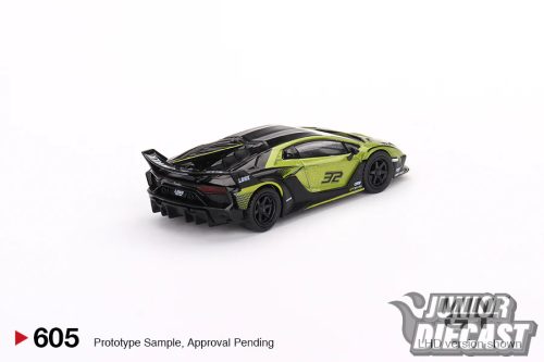 Mini GT LAMBORGHINI AVENTADOR LB-SILHOUETTE GT EVO LIME 2023 (dobozos)
