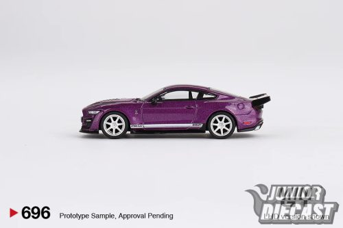 Mini GT SHELBY GT500 DRAGON SNAKE CONCEPT FUCHSIA METALLIC 2023 (dobozos)