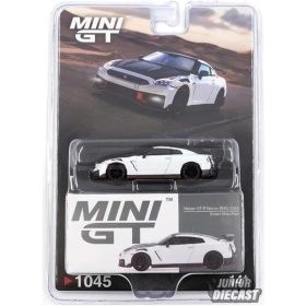 Mini GT NISSAN GTR (35) NISMO BRILLIANT WHITE PEARL 2024 