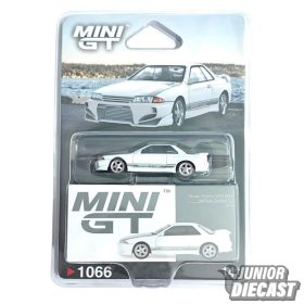   Mini GT NISSAN SKYLINE GT-R (R32) VEILSIDE COMBAT C-I WHITE 2011 