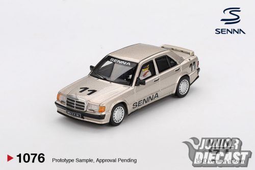 (Előrendelés) Mini GT MERCEDES-BENZ 190E 2.3-16 #11 AYRTON SENNA W/ FIGURE RACE OF CHAMPIONS 1984 (bliszteres)