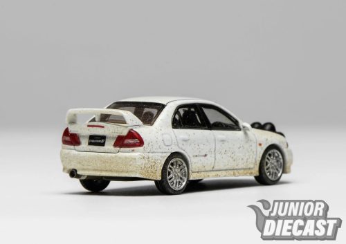 (Előrendelés) Motorhelix Mitsubishi Lancer Evolution IV, Muddy Version with Rally Light