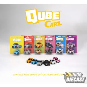   Mini GT QUBE CARZ 2025 VER.1 Bontatlan Karton CHASE eséllyel (6 darab autó)
