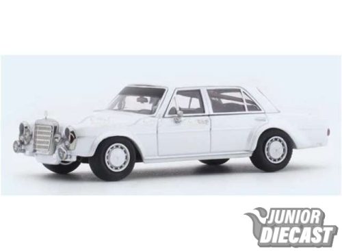 (Rendelhető) Street Weapon Mercedes Benz 300SEL