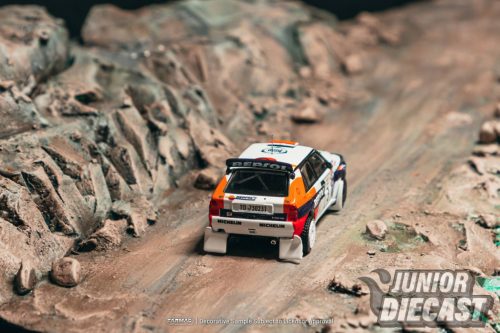 (Előrendelés) Tarmac LANCIA DELTA HF INTEGRALE WHITE CARLOS SAINZ ACROPOLIS RALLY 1993