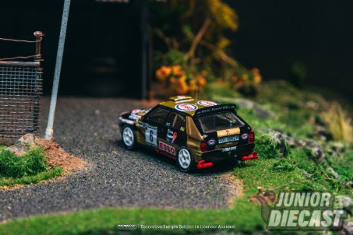 (Előrendelés) Tarmac 1:64 LANCIA DELTA HF INTERGRALE #6 PIERO LONGHI ECR PIANCAVALLO RALLY WINNER 1993