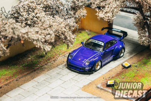 (Előrendelés) Tarmac PORSCHE RWB 993 FURUSATO PURPLE 2024