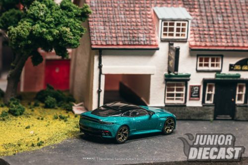 (Előrendelés) Tarmac ASTON MARTIN DBS SUPERLEGGERA GREEN METALLIC (dobozos-chase esély)