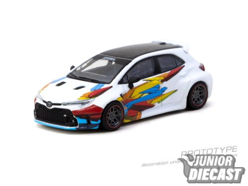 (Előrendelés) Tarmac Works TOYOTA COROLLA GR WIDEBODY WHITE 2025