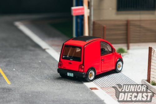 (Előrendelés) Tarmac NISSAN S CARGO RED 1995 (dobozos--Chase esély)