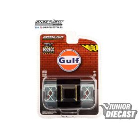 Greenlight Gulf Oil, Auto Body Shop